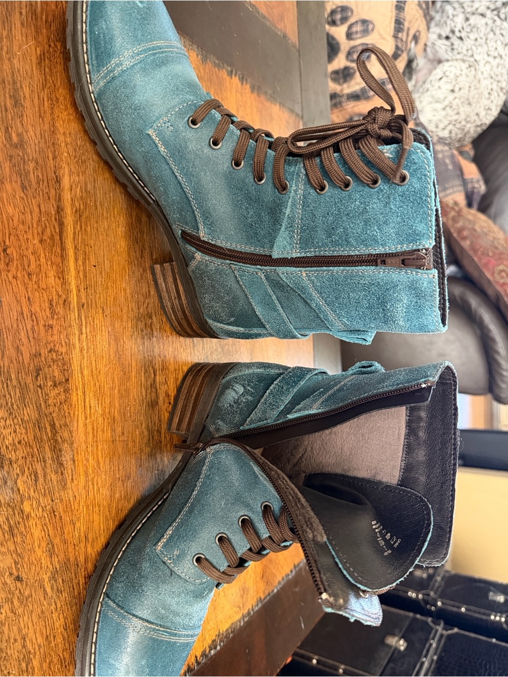 Taos Teal distressed leather ankle boots size 40 EU EUC - Picture 13 of 13